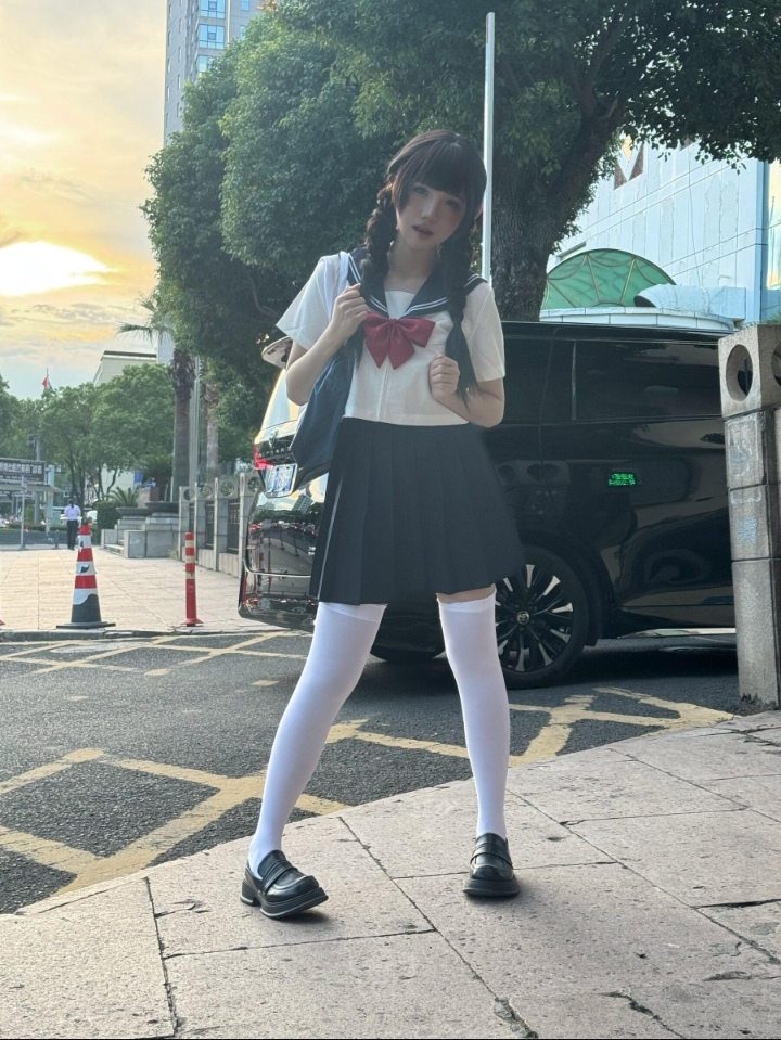 这个模特是谁 求大神告知